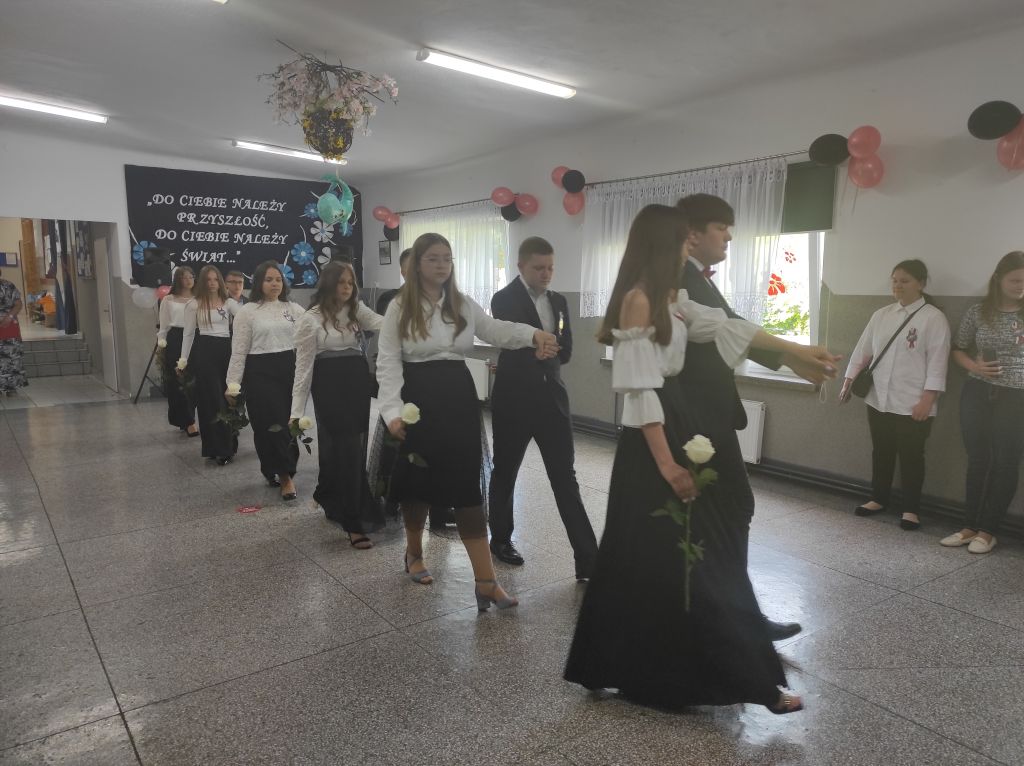 Uroczystość pożegnania uczniów klasy VIII