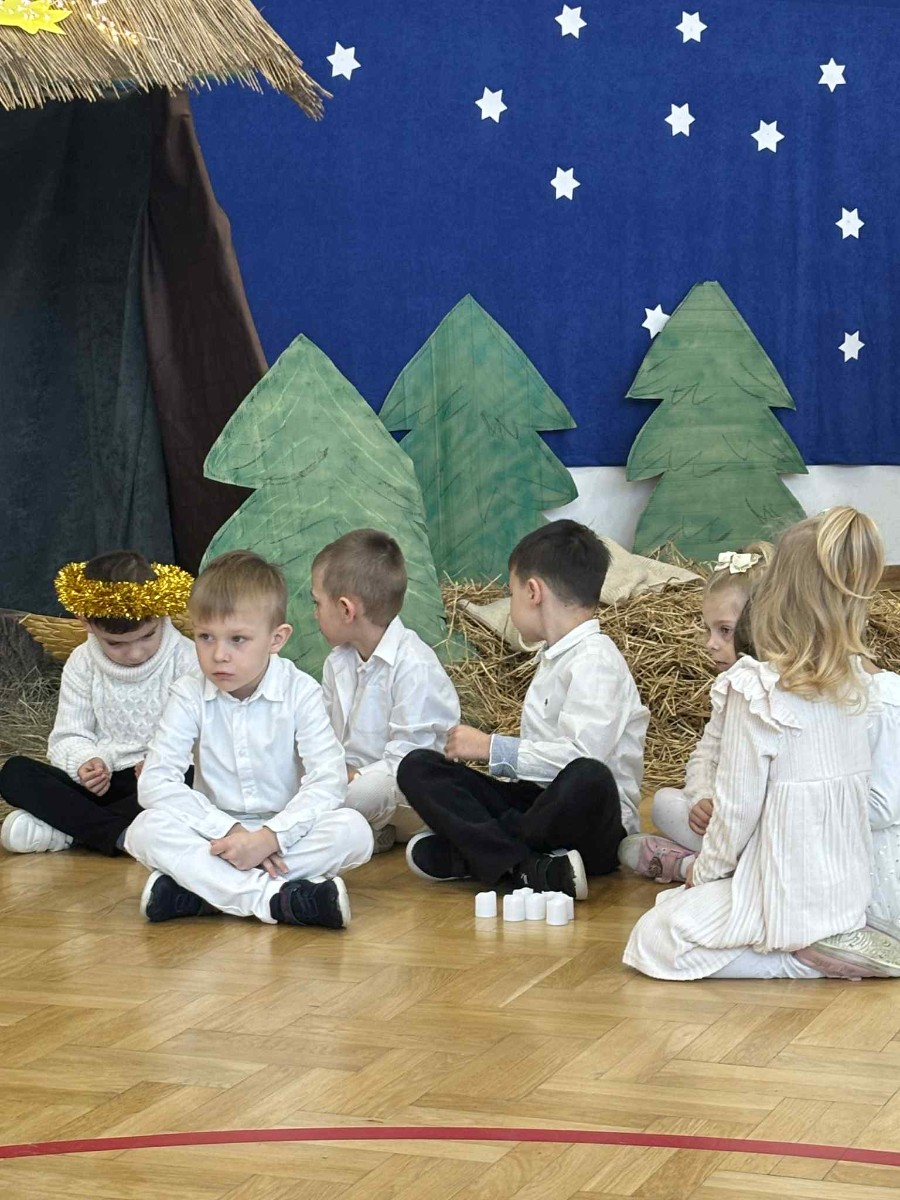 Przedszkolaki biorą udział w 