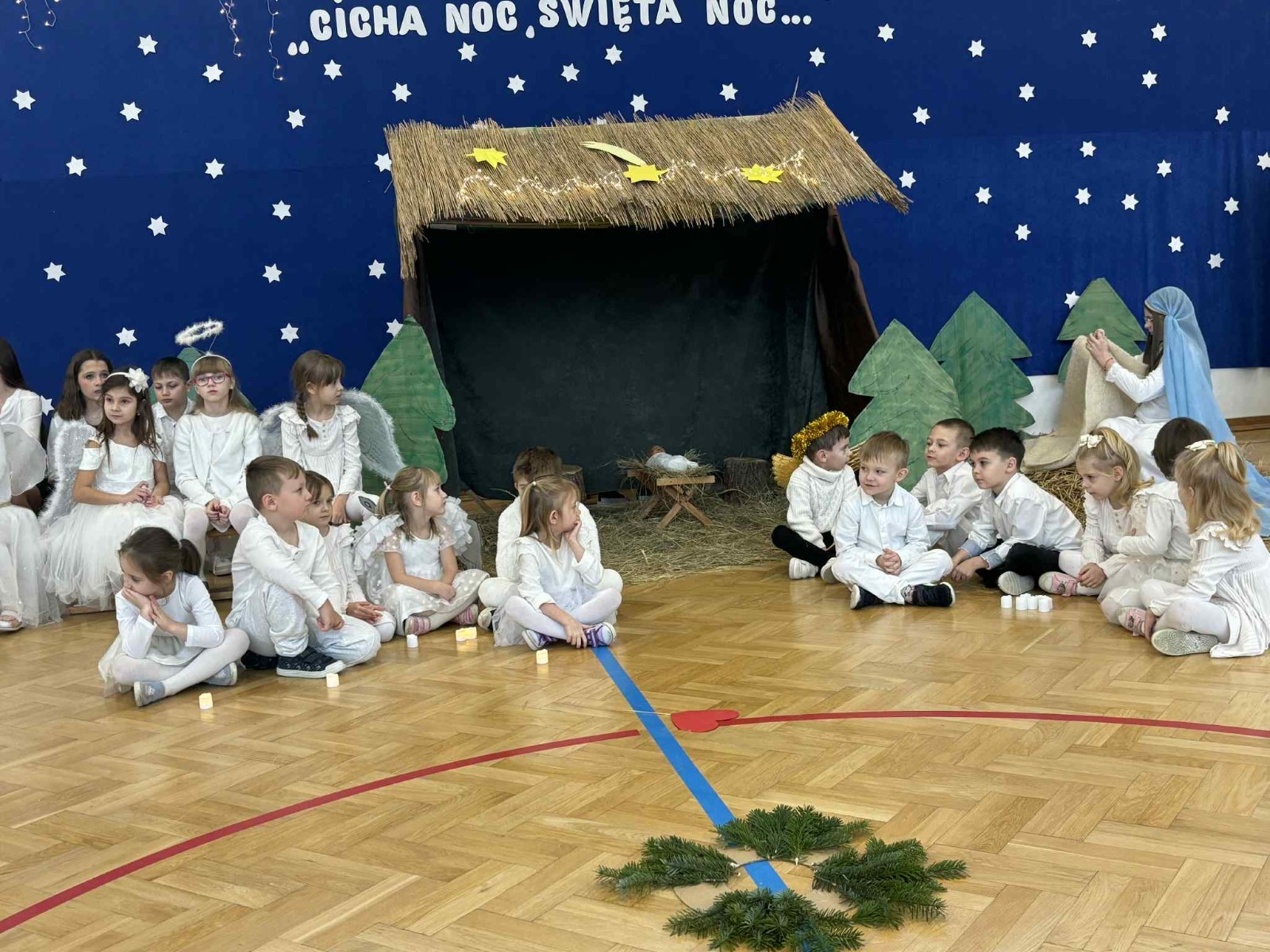 Przedszkolaki biorą udział w 