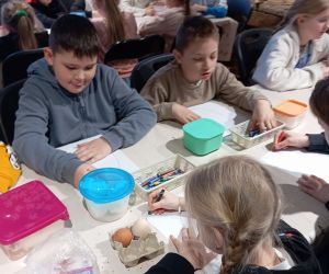 uczniowie podczas warsztatów