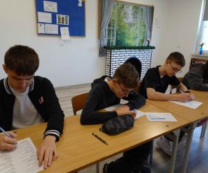 Uczniowie podczas konkursu