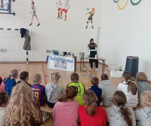 pokaz grupy zaelektryzowani