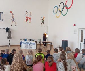 pokaz grupy zaelektryzowani