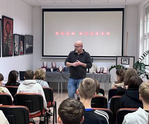 uczniowie podczas warsztatów