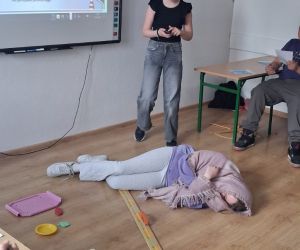 ćwiczenia praktyczne-udzielanie pierwszej pomocy