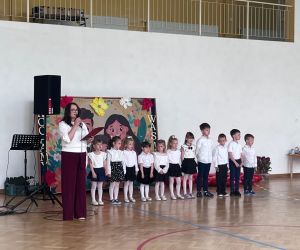 Powitanie gości przez panią Dyrektor