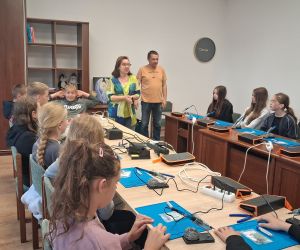 uczniowie podczas warsztatów