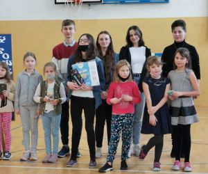 Wspólne zdjęcie Uczestników Konkursu i Komisji Konkursowej