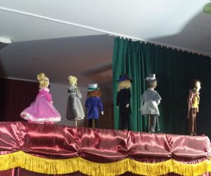 teatrzyk kukiełkowy