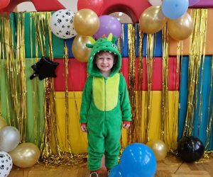 Chłopiec w stroju karnawałowym