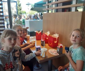 Czas na posiłek -pobyt w McDonald