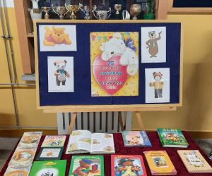 Gazetka okolicznościowa i wystawa książek o misiach