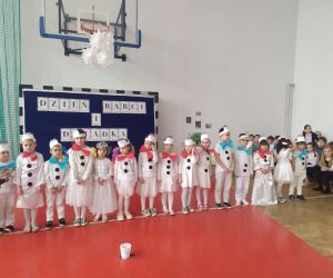 Dzieci pięknie śpiewały piosenki