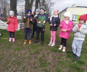 Dzieci żegnają zimę i witają wiosnę