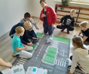 Uczniowie programują Photona