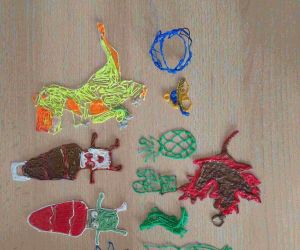 Prace uczniów wykonane długopisami 3D
