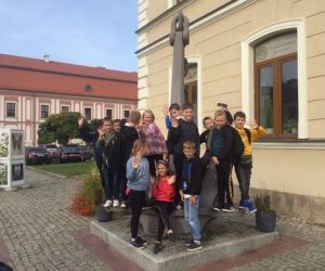 uczniowie, którzy uczestniczyli w wycieczce do Zamościa