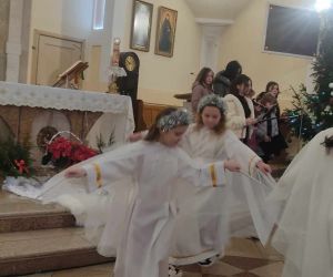 Aniołowie w tańcu.