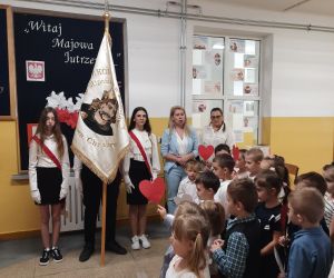 Przedszkolaki podczas wykonywania piosenki