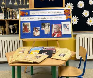 Gazetka z okazji Dnia Papieskiego 