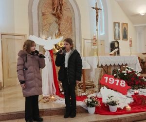 Występ uczennic  naszej szkoły
